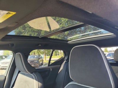 2026 Volvo XC40 B5 Ultra Black Edition