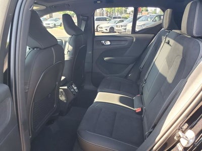 2026 Volvo XC40 B5 Ultra Black Edition