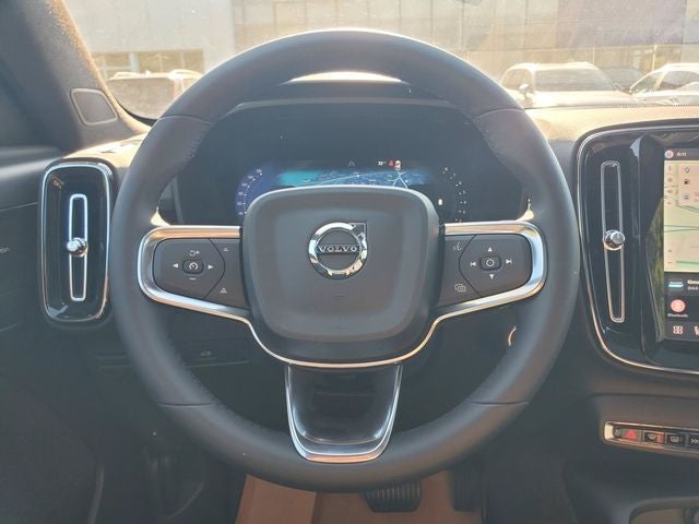 2026 Volvo XC40 B5 Ultra Black Edition