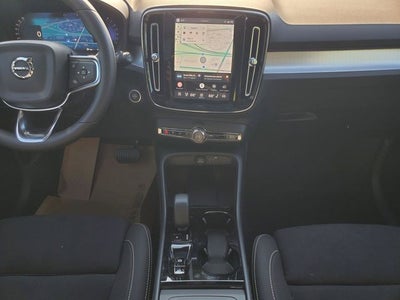 2026 Volvo XC40 B5 Ultra Black Edition