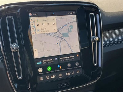 2026 Volvo XC40 B5 Ultra Black Edition