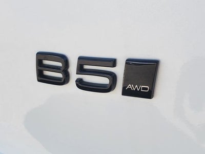 2026 Volvo XC40 B5 Ultra Black Edition
