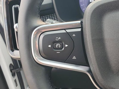 2026 Volvo XC40 B5 Ultra Black Edition