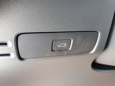 2026 Volvo XC40 B5 Ultra Black Edition