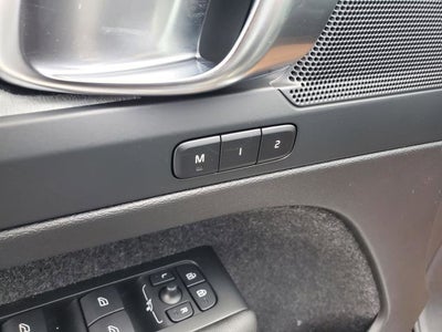 2026 Volvo XC40 B5 Core