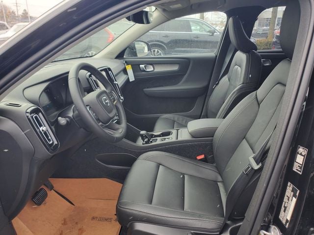 2026 Volvo XC40 B5 Core