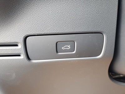 2026 Volvo XC40 B5 Core