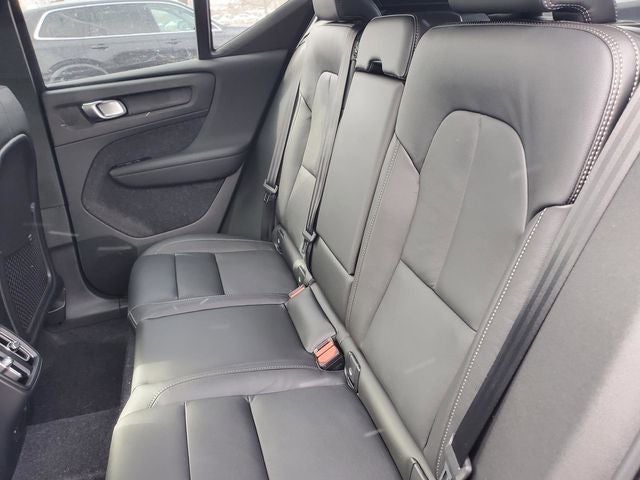 2026 Volvo XC40 B5 Core