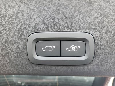 2026 Volvo XC40 B5 Core