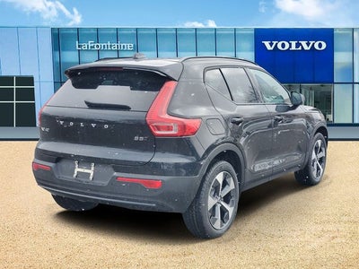 2026 Volvo XC40 B5 Core
