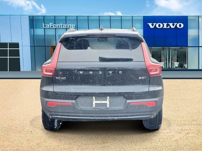 2026 Volvo XC40 B5 Core