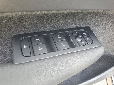 2026 Volvo XC40 B5 Core