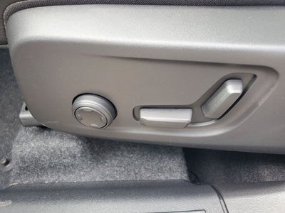 2026 Volvo XC40 B5 Core