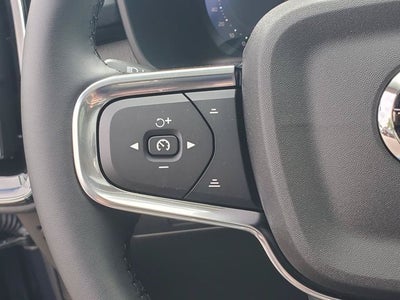 2026 Volvo XC40 B5 Core
