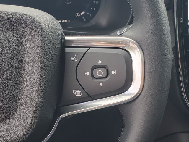 2026 Volvo XC40 B5 Core