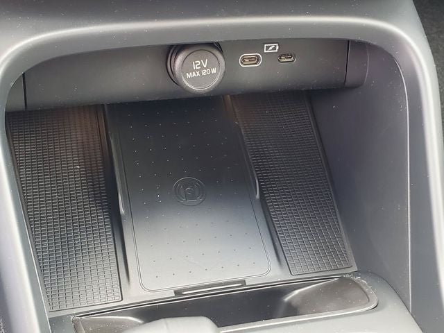 2026 Volvo XC40 B5 Core