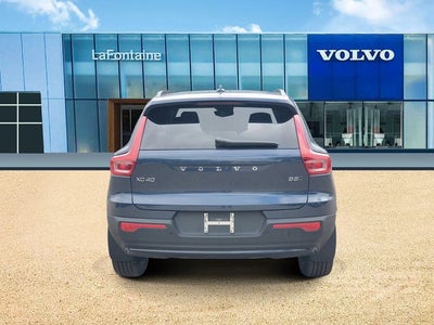 2026 Volvo XC40 B5 Core