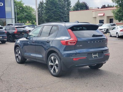 2026 Volvo XC40 B5 Core