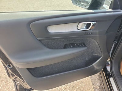 2026 Volvo XC40 B5 Core