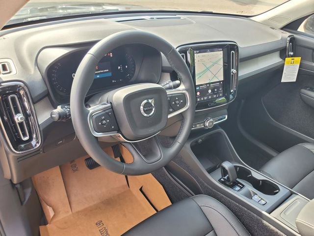 2026 Volvo XC40 B5 Core