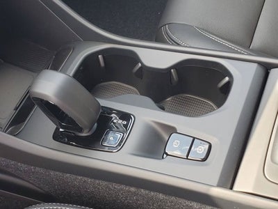 2026 Volvo XC40 B5 Core