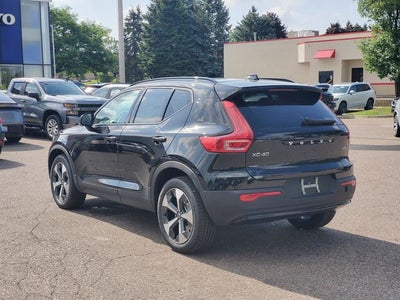 2026 Volvo XC40 B5 Core