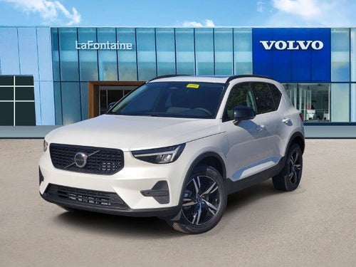 2026 Volvo XC40 B5 Core