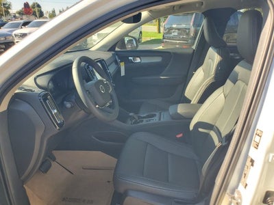 2026 Volvo XC40 B5 Core