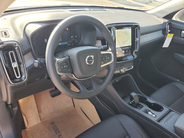 2026 Volvo XC40 B5 Core
