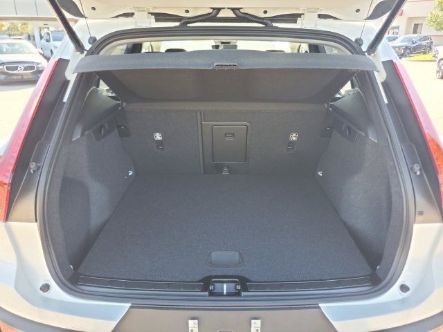 2026 Volvo XC40 B5 Core