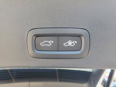 2026 Volvo XC40 B5 Core