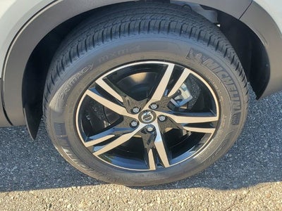 2026 Volvo XC40 B5 Core