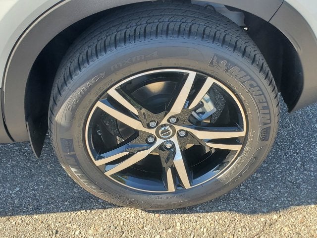 2026 Volvo XC40 B5 Core