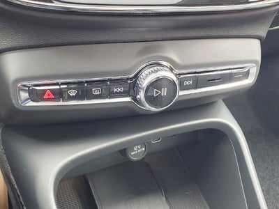 2026 Volvo XC40 B5 Core