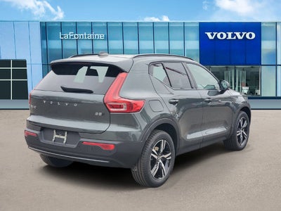 2026 Volvo XC40 B5 Core