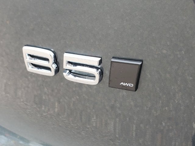 2026 Volvo XC40 B5 Core