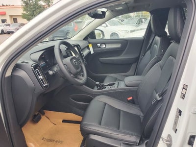 2026 Volvo XC40 B5 Core