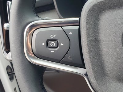 2026 Volvo XC40 B5 Core