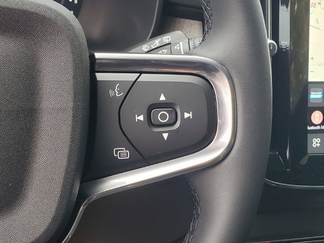 2026 Volvo XC40 B5 Core