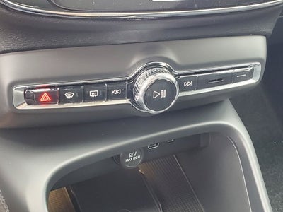 2026 Volvo XC40 B5 Core