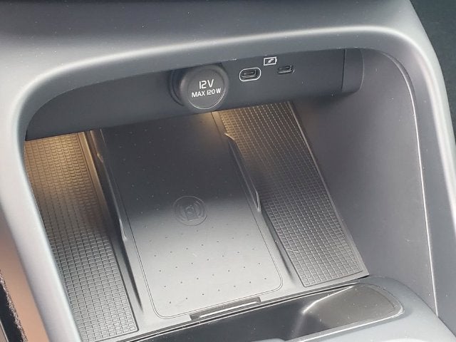 2026 Volvo XC40 B5 Core