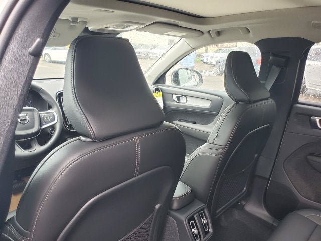 2026 Volvo XC40 B5 Core