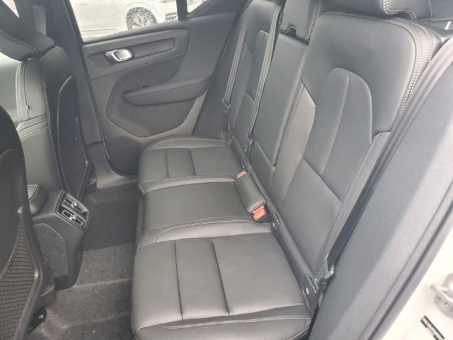 2026 Volvo XC40 B5 Core
