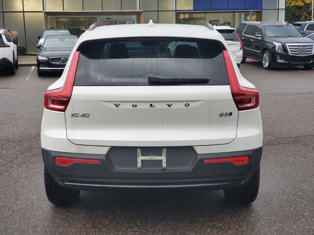 2026 Volvo XC40 B5 Core