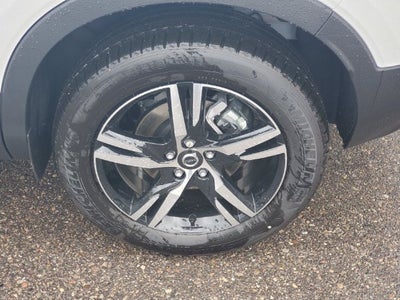 2026 Volvo XC40 B5 Core