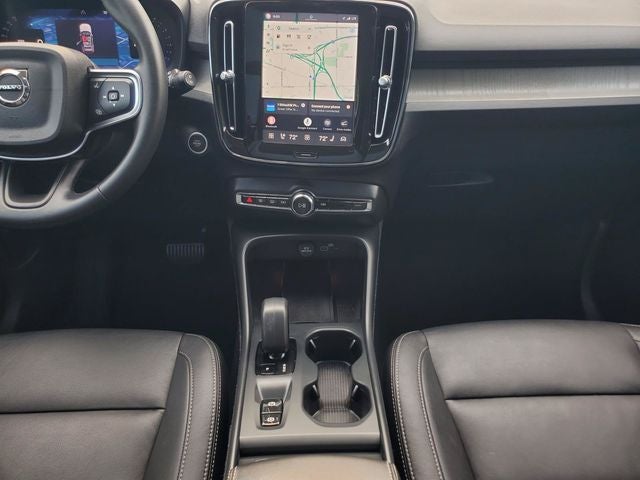 2024 Volvo XC40 B5 Core