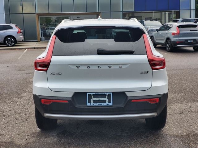 2024 Volvo XC40 B5 Core