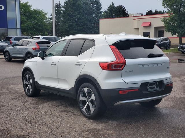 2024 Volvo XC40 B5 Core