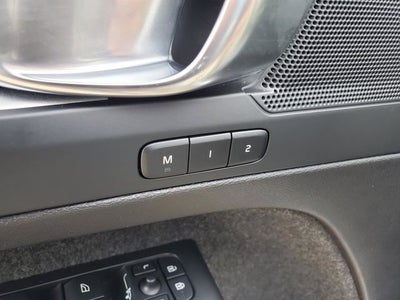 2026 Volvo XC40 B5 Core