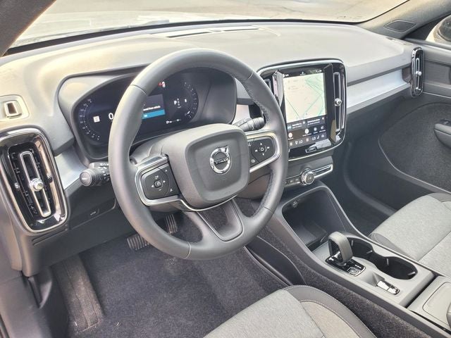 2026 Volvo XC40 B5 Core